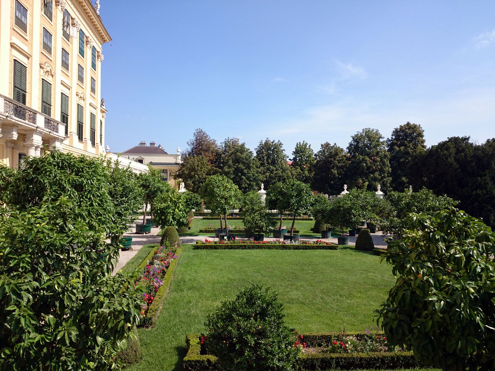 Wien_Schloss_Schoenbrunn_8.jpg