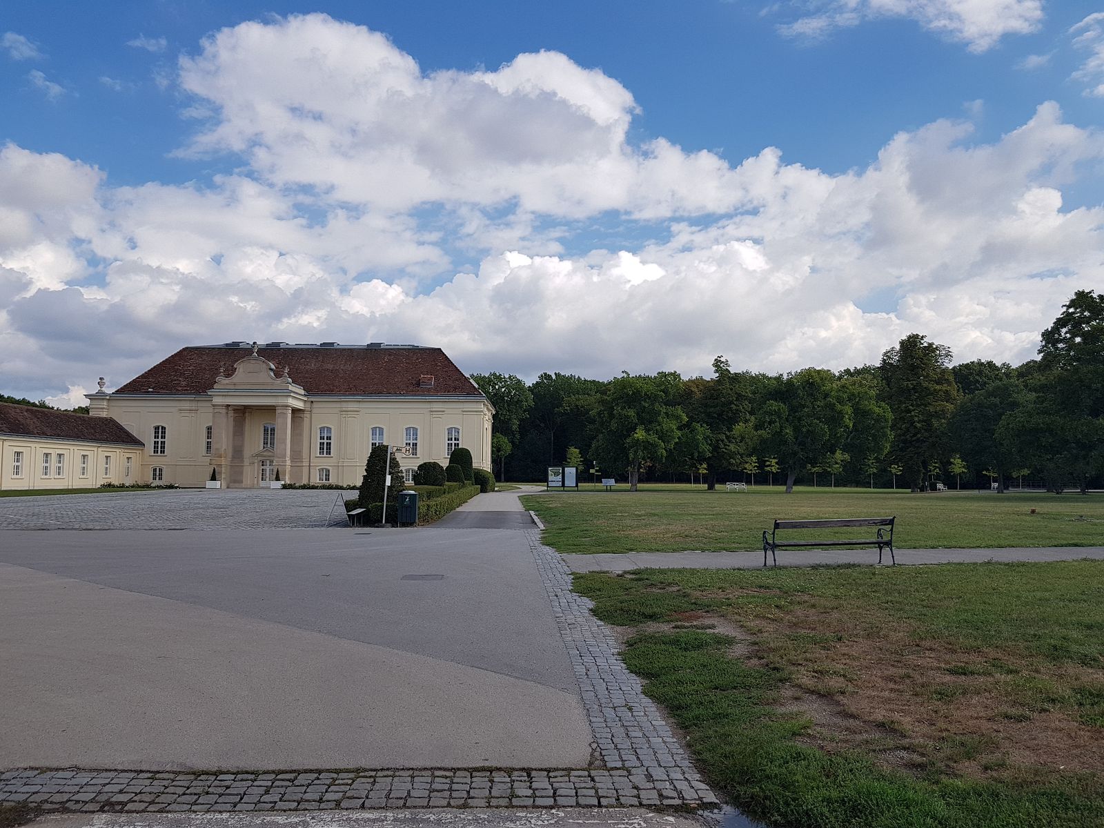 Schlosspark_Laxenburg_20220912_114410.jpg