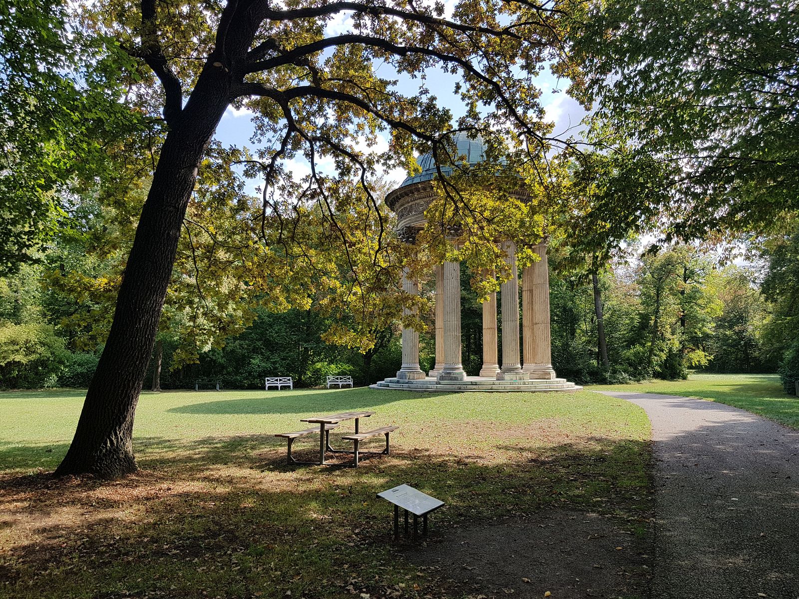 Schlosspark_Laxenburg_20220912_122300.jpg