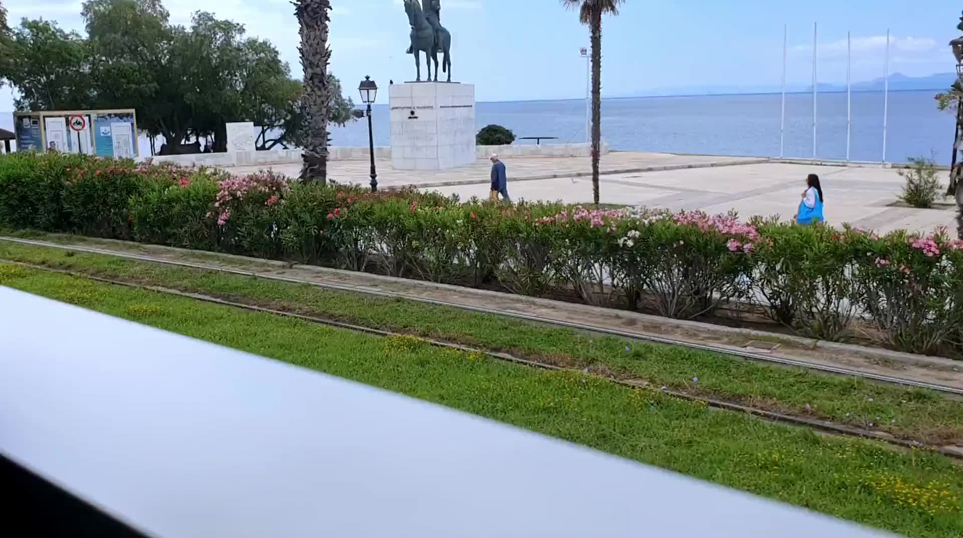 edem-riviera-busfahrt_000.mp4